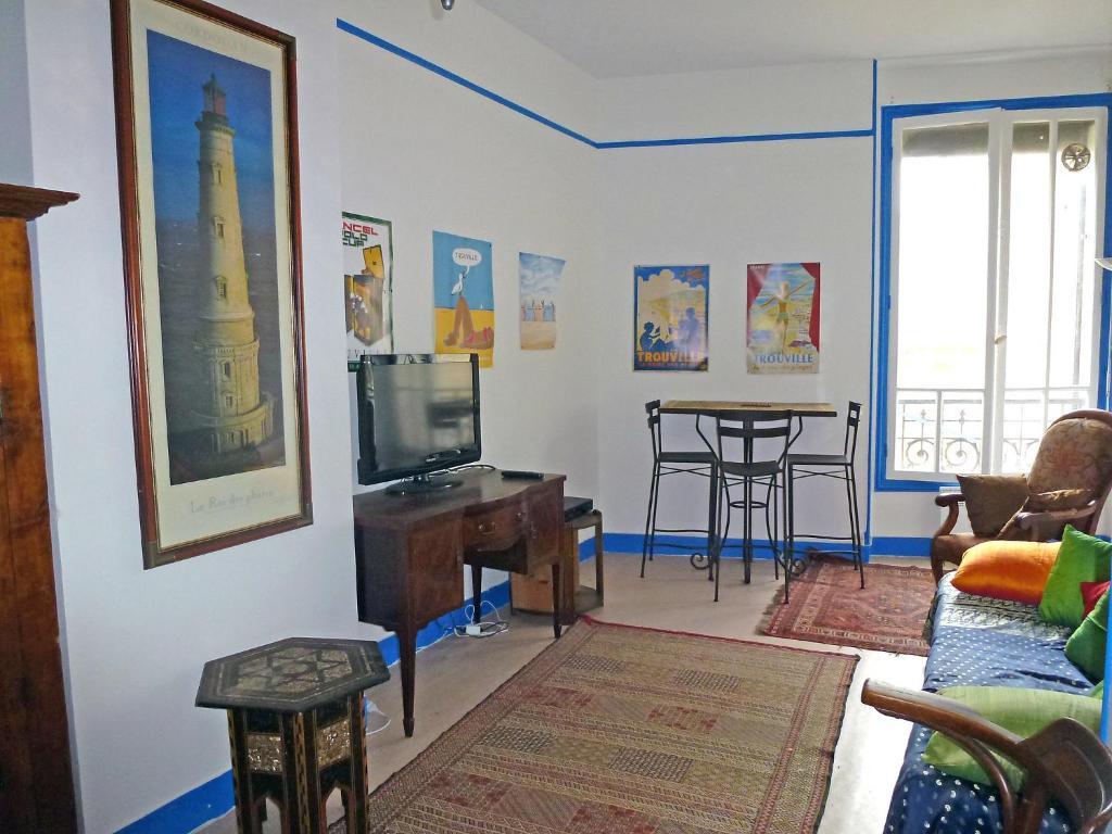 Paradis Les Pieds Sur Le Sable Trouville Palace Habitación foto